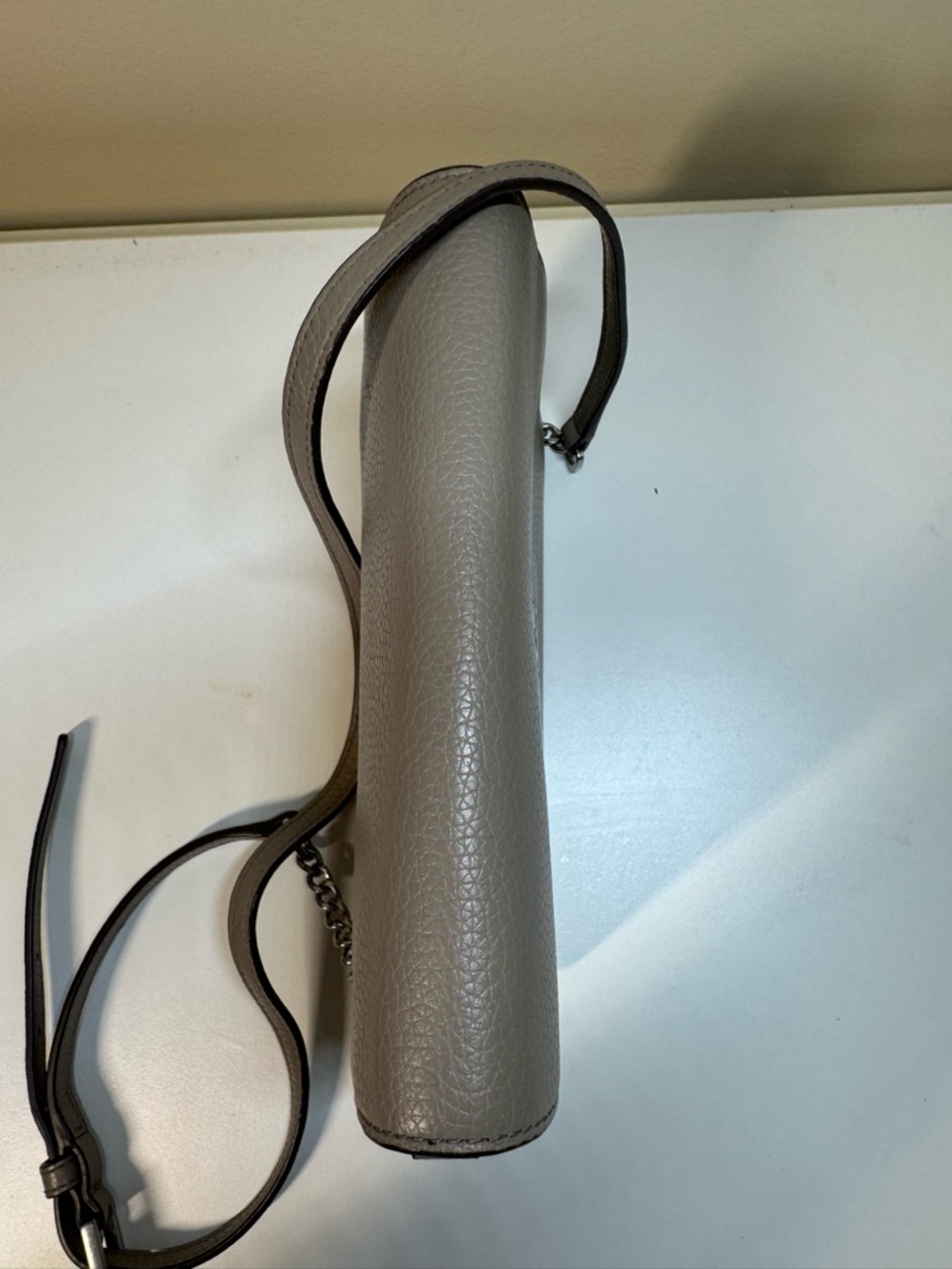 Tory Burch Britton Adjustable Shoulder/Crossbody in French Gray - EUC - Picture 6 of 13